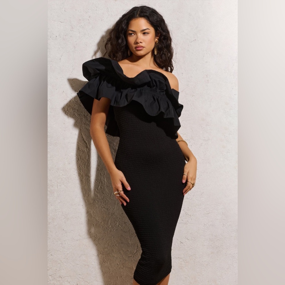 Never Worn When In Rome Black Asymmetric Ruffle Midi Dress - Saucy Classy Grad